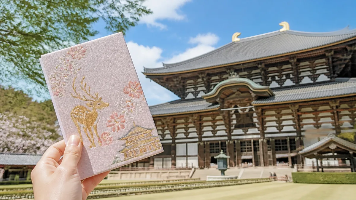 奈良御朱印帳のおすすめ10選｜東大寺・春日大社など人気寺社の値段とデザインを徹底比較のアイキャッチ画像