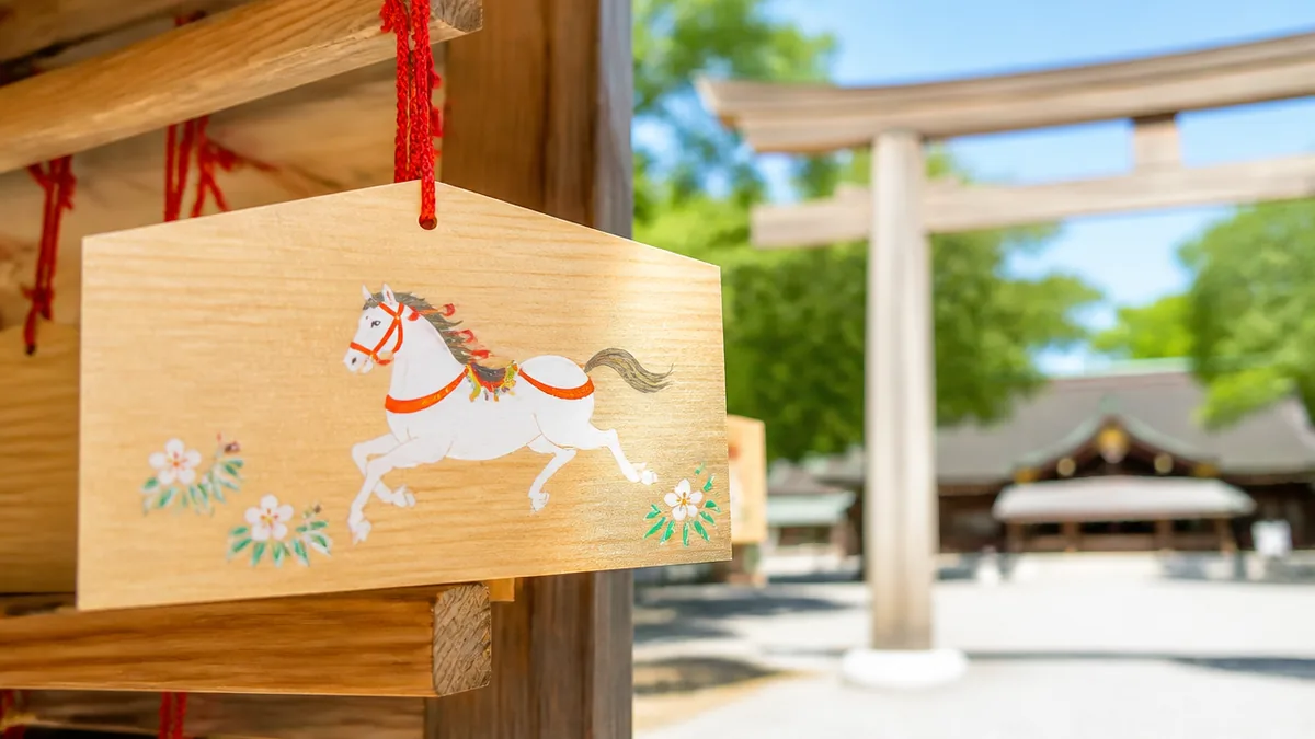 神社の絵馬とは？由来をたどると見えてくる「馬と神様」の深い関係の解説画像