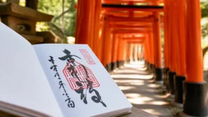 伏見稲荷大社拝観時間は24時間無料｜御朱印受付は16時まで？3か所の場所と所要時間を解説のアイキャッチ画像